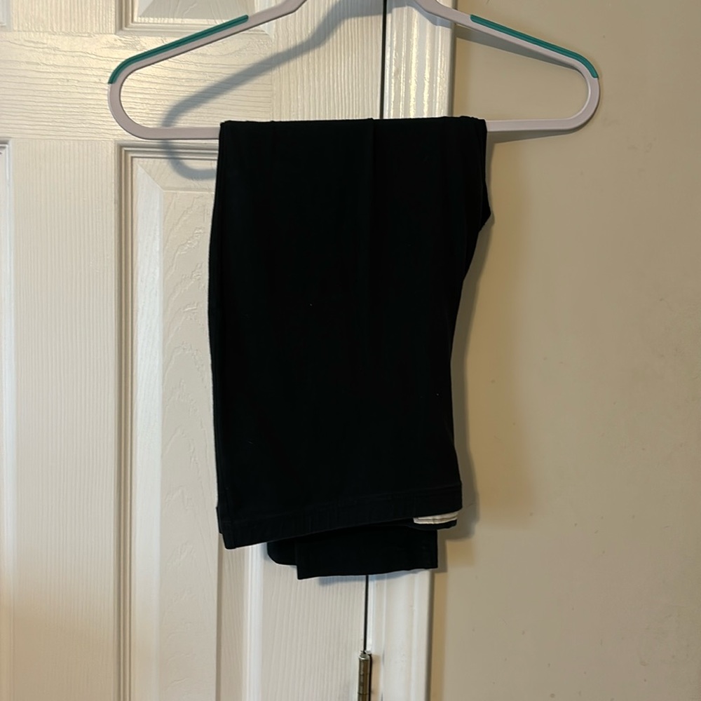Black leggings